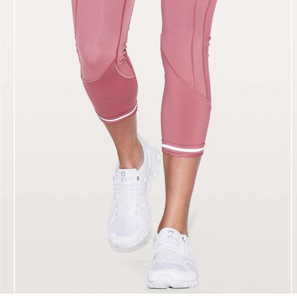 Lululemon All The Right Places Crop II *23" Moss Rose sz. 12 - Picture 4 of 8